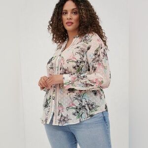 Torrid White Floral Chiffon Blouse Size 3X Swiss Dot Embroidered Button Up Top
